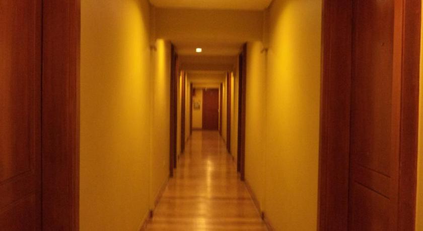 The Manor Hotel Davao Bagian luar foto