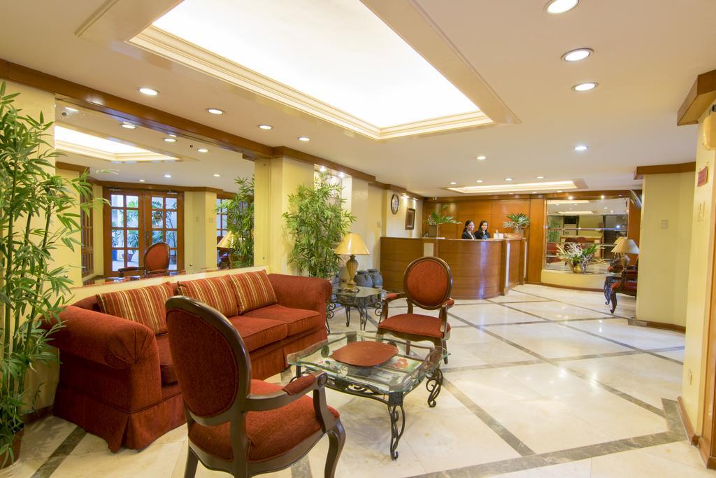 The Manor Hotel Davao Bagian luar foto